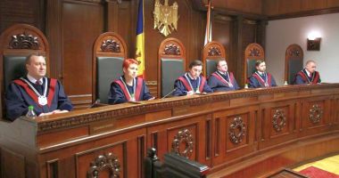 Stire din Politică-Administrație : Anticipatele, tot mai puțin probabile! Ordonanță declarată neconstituțională