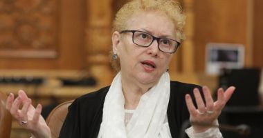 Stire din Eveniment : Avocatul Poporului solicită președintelui să declare starea de urgență
