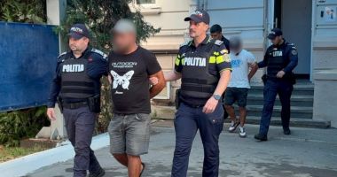 Stire din Eveniment : Scandal cu pumni pe o stradă din Lumina. Doi bărbați au ajuns în arest