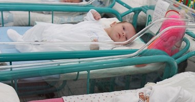 Stire din Social : INS/ Spor natural negativ în luna iulie 2012