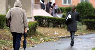 Stire din Social : De astăzi, începe să se răcească. Ploile mai întârzie!