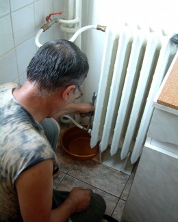 Stire din Social : Cum pune RADET bețe-n roate celor care vor să se debranșeze
