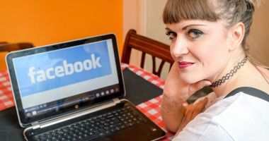 Decalogul  Facebook