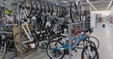 S-a deschis magazinul pasionaților de sport - 4