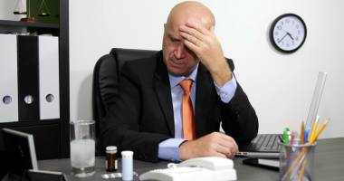 Stire din Economie : Decât să plătesc avocații, mai bine plăteam amenzile!