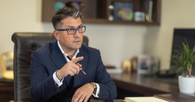 Stire din Eveniment : Decebal Făgădău şi alţi angajaţi ai Primăriei Constanţa, trimiși în judecată de DNA