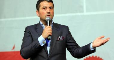 Stire din Politică-Administrație : Decebal Făgădău  va candida la Primăria Constanța. Cristinel Dragomir, propunerea pentru CJC