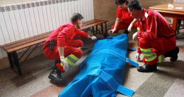 Stire din Eveniment : A murit la 90 de ani,  pe holurile Judecătoriei.  "Trebuia să moară aici…"