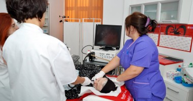 Stire din Sănătate : De ce este obligatorie colonoscopia după 50 de ani