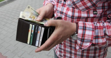 Stire din Cetățenești : De ce nu se plătește salariul în două "chenzine"