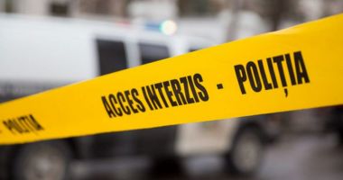 TRAGEDIE! Un copil de doi ani A MURIT după ce a căzut de la etajul 5