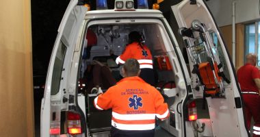 Stire din Eveniment : Tragedie la o secție de votare! Un bărbat a murit în cabina de vot