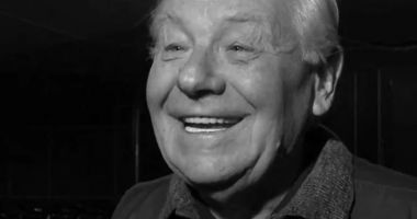 Stire din Actualitate : Doliu în teatrul românesc. A murit un îndrăgit actor al teatrului pentru copii