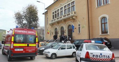 Expert contabil, MORT pe holurile Judecătoriei Constanța - 3