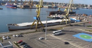 Stire din Economie : De ce vrea Ponta să vândă administrația portului Constanța (II)