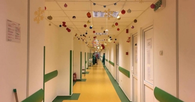 Crăciun de poveste pentru copiii  din Spitalul Județean. Împreună decorăm secțiile de pediatrie - 2