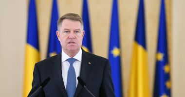 Stire din Politică-Administrație : Cei 8 militari care au murit în accidentele din județul Constanța, decorați post-mortem de președintele Klaus Iohannis