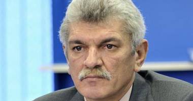 Directorul STS, Marcel Opriș, decorat de președintele Traian Băsescu