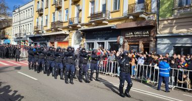 GALERIE FOTO Peste 1000 de constănțeni prezenți la parada militară de Ziua României - 14