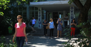 Stire din Cultură-Educație : Definitivat 2016. 35 de candidați s-au retras în timpul probei și 41 nu au venit deloc