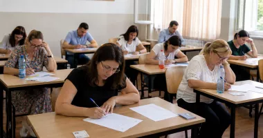 Emoții pentru sute de viitori profesori. 332 de candidați susțin proba scrisă a Definitivatului în Constanța