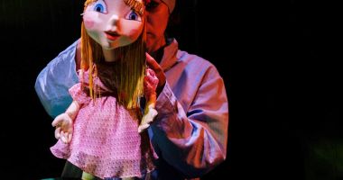 Stire din Cultură-Educație : „Degețica” invită, din nou, copiii la teatru