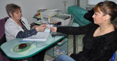 Stire din Sănătate : De la 1 mai, cardul de sănătate, al doilea "buletin" al pacienților asigurați