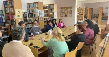 Stire din Cultură-Educație : O delegație a Ambasadei Franței a vizitat trei licee francofone ale Constanței