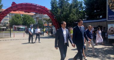 Investiții de top! Acvariu, delfinariu și grădină zoologică cu lemurieni, la Constanța - 2