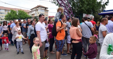 Delfinariul vrea să facă afaceri cu delfinul alb Beluga. "Dacă am putea vinde un pui pe an, cu un milion de euro, ar fi genial" - 5