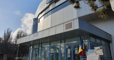 Stire din Social : Iată tarifele la Delfinariu, Microrezervație, Acvariu, Planetariu și Echitație până în luna aprilie 2023