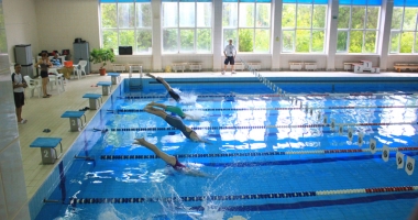 Stire din Sport : "Delfinii" de la Palatul Copiilor,  în linie dreaptă, înaintea Campionatelor Naționale