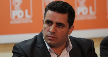Stire din Politică-Administrație : Vasile Delicoti s-a întors la conducerea Primăriei Poarta Albă