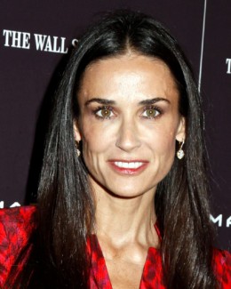 Demi Moore  și-a tras iubit  cu 25 de ani mai tânăr decât ea