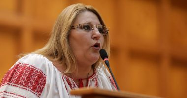 Stire din Actualitate : Spaimă în tabăra suveraniștilor. Patru deputaţi și doi senatori din partidul Dianei Șoșoacă şi-au anunţat demisia