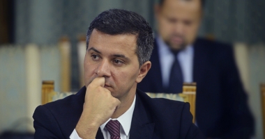 Stire din Politică-Administrație : Ministrul Fondurilor Europene, Marius Nica,  a demisionat