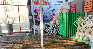 Terasele amenajate abuziv pe domeniul public din Constanţa, demolate - 3