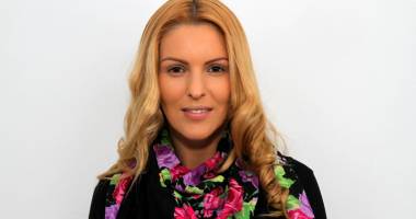 Stire din Monden : Denisa Nechifor, îndrăgostită: "Simt să mai fac un copil cu el"
