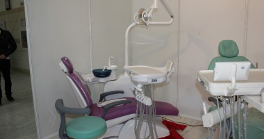 Stire din Economie : S-a deschis expoziția Denta & Pharma 2012 GALERIE FOTO