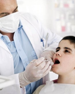 Stire din Sănătate : Cursuri gratuite de perfecționare pentru medicii dentiști
