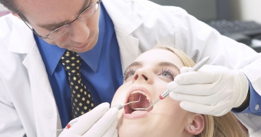 Constănțenii nu merg la dentist! Consultații prea scumpe și medici prea puțini