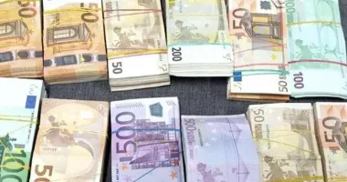 Stire din Economie : BNR: Depozitele în lei și valută ale românilor au crescut