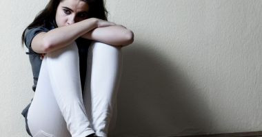 Stire din Sănătate : Cum recunoașteți o persoană depresivă. Semnale care atrag atenţia