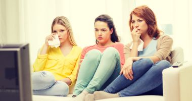 Cercetătorii au stabilit! Televizorul vă bagă în depresie