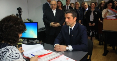 Stire din Politică-Administrație : Decebal Făgădău: "Obiectivul meu este să conserv cele 15 mandate obținute  în Consiliul Local"