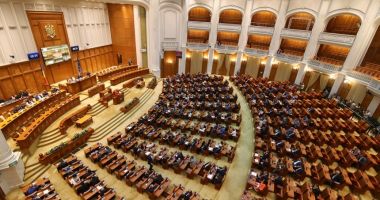 Stire din Politică-Administrație : Deputaţii au votat în favoarea pedepselor pentru incitare la violenţă, ură sau discriminare