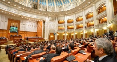 Stire din Politică-Administrație : Activitatea în Comisia juridică va fi reorganizată în trei subcomisii