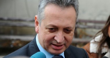 Stire din Politică-Administrație : Deputații au luat act de încetarea mandatului de deputat al lui Relu Fenechiu
