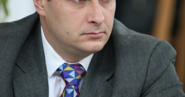 Stire din Politică-Administrație : "Nu am văzut din partea Guvernului  decât compătimiri pentru Adrian Năstase"