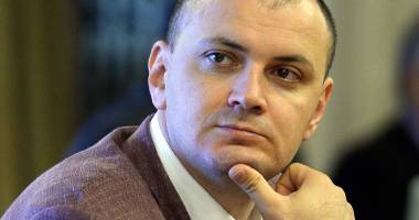 Stire din Politică-Administrație : Deputatul Sebastian Ghiță nu poate fi arestat. Colegii au votat împotriva DNA